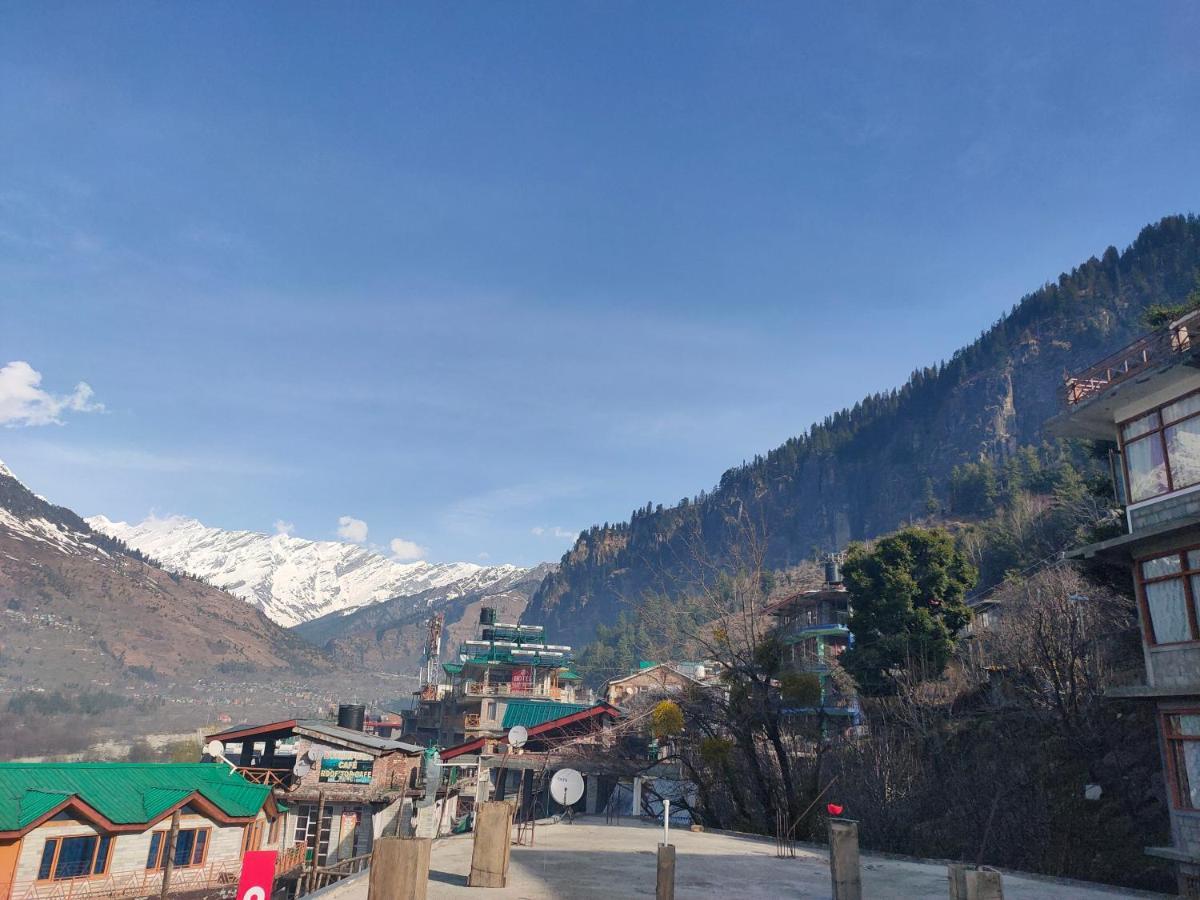 Roop Mountain Homestay Manāli Buitenkant foto