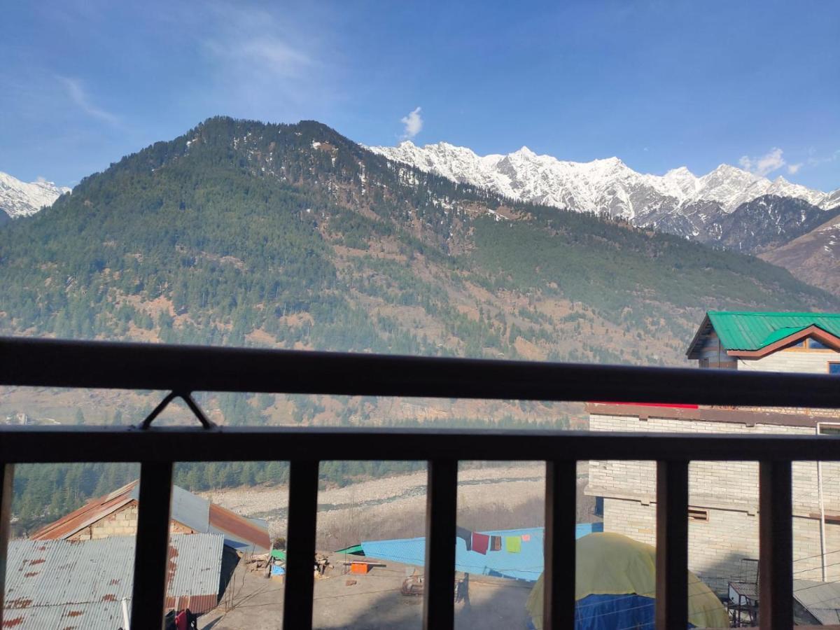 Roop Mountain Homestay Manāli Buitenkant foto